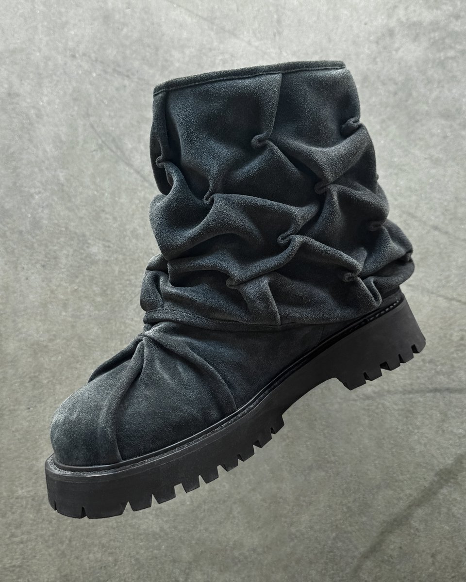 badson__'s tweet image. ‘PINCH’ BOOTS IN PACIFIC BLACK

OUR FIRST BOOT - MADE OF HEAVYWEIGHT GENUINE SUEDE
