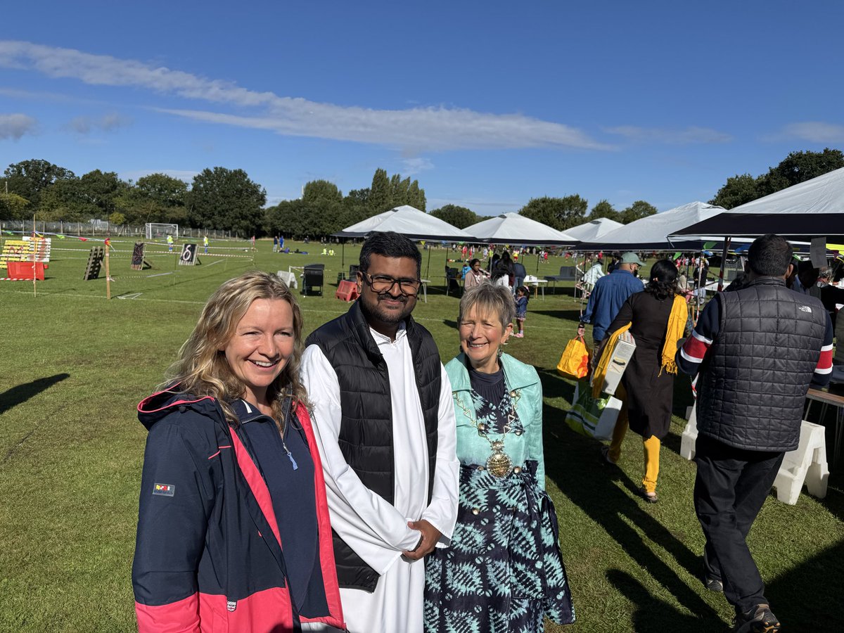 Lauren Dingsdale tweet media