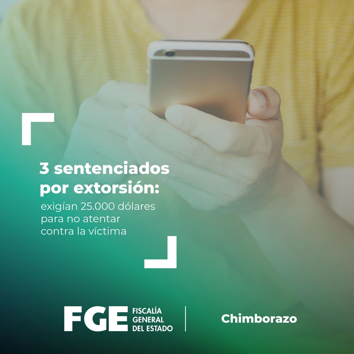 #ATENCIÓN | #Chimborazo: #FiscalíaEc obtiene sentencia agravada contra 3 procesados por #Extorsión. La denuncia de la víctima permitió que fueran aprehendidos en flagrancia.

Más información ⬇️
acortar.link/4czXJg