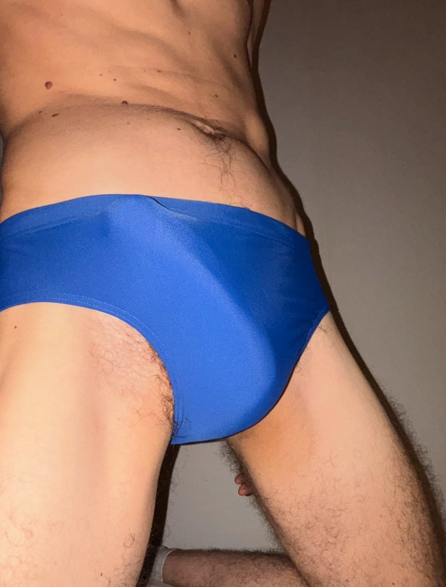 Ricks7592's tweet photo. Love swimwear https://t.co/wkUD9qkzj8