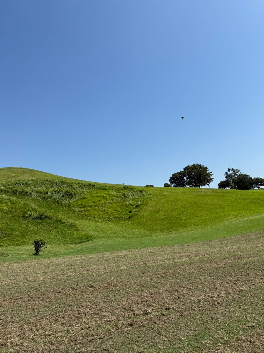 lpcvd13971291's tweet photo. The scenery of the golf course is still very beautiful https://t.co/9HeX6DQ2vQ