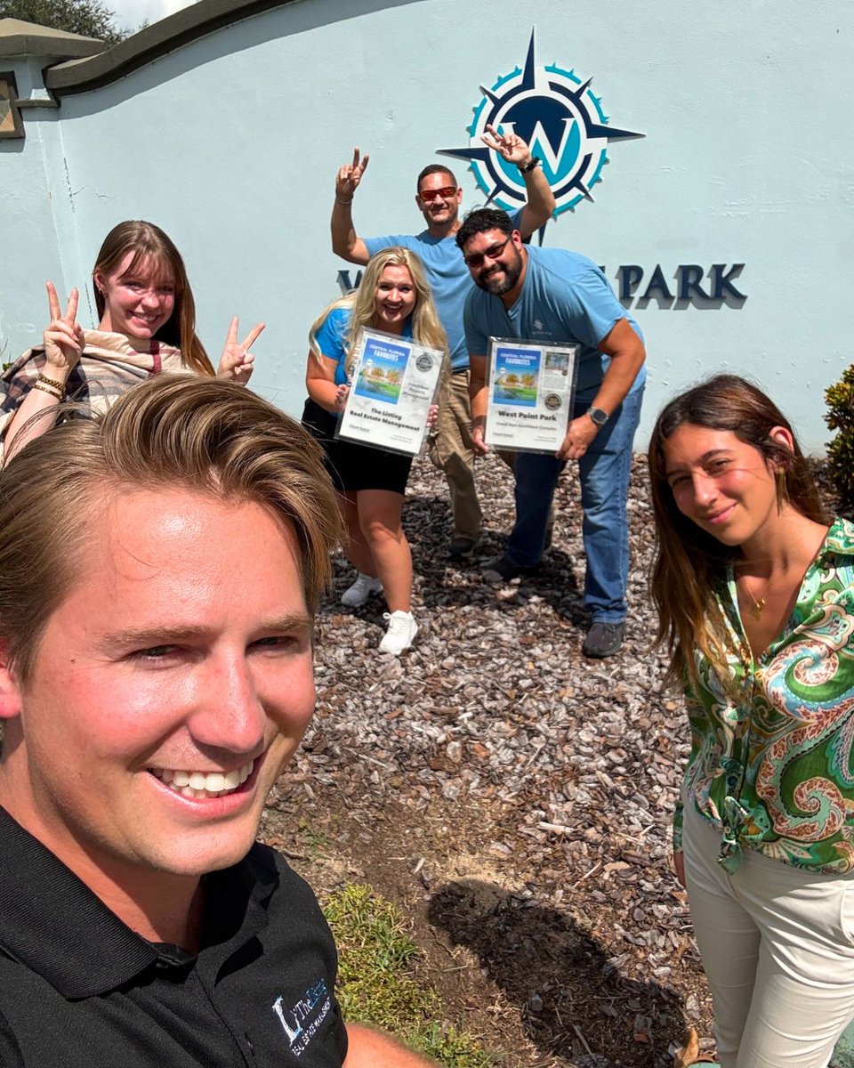 TheListingREM's tweet photo. It was an exciting and special day delivering &amp; hanging up our Central Florida Favorites awards! 🌟

Seeing the smiles, handshakes, and genuine appreciation from our community is truly amazing — it’s a reminder of how special Central Florida really is. 🏡 https://t.co/H4OvkMj5yY