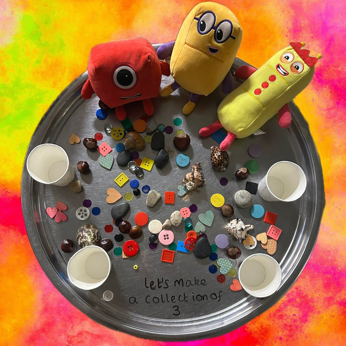 MrsGriffiths7's tweet photo. Letโs make collections of 3 objects! #eyfs #masteringnumber # https://t.co/1q1uYIEhyy