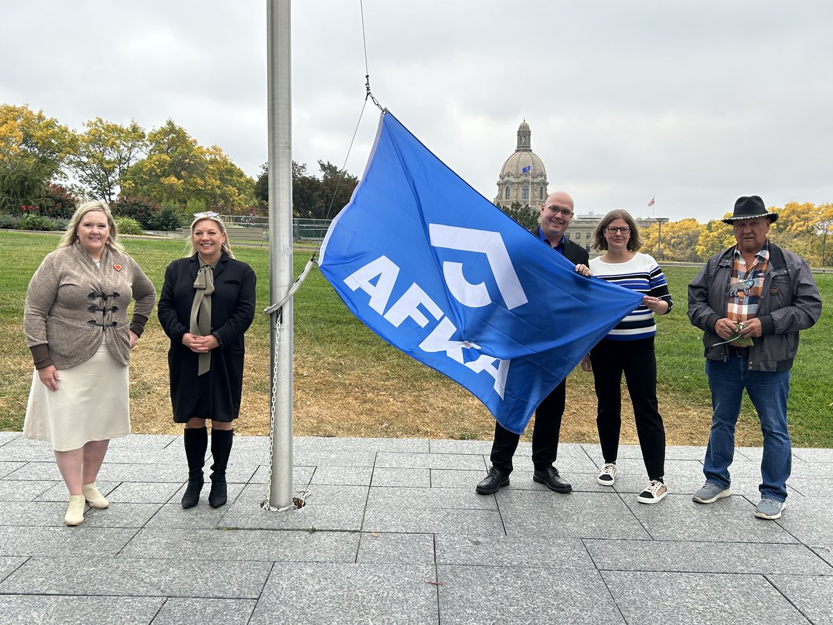 Foster and kinship caregivers open their hearts and homes to children and youth in need.

To say thank you and kick off #FosterAndKinshipCaregiverMonth, we joined the Alberta Foster and Kinship Association and <a href="/alignalberta/">ALIGN</a> for a flag-raising ceremony.

🔗alberta.ca/release.cfm?xI…