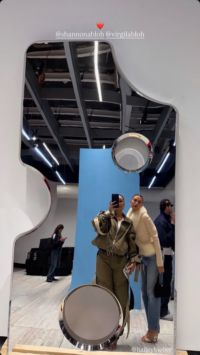 haileysoutfits's tweet image. Hailey and Amina Muaddi at Virgil Abloh: The Codes exhibition in Paris.
