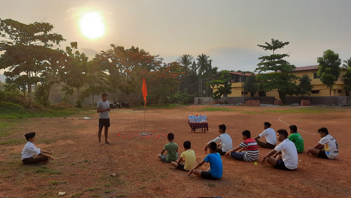 MuliyaSathwik's tweet photo. For the welfare of entire mankind, Bharath must stand before the world as a self-confident, resurgent and mighty nation...🚩
#RSS100 #RSSorg https://t.co/deo2BTNI1V