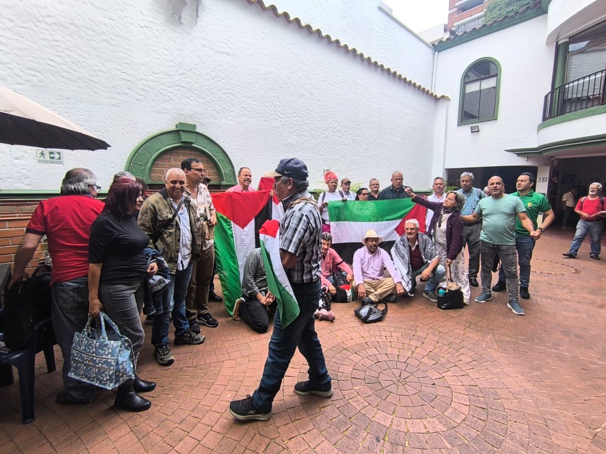 Hoy, desde Medellín, levantamos la voz por la humanidad y reafirmamos nuestra solidaridad con el pueblo palestino. Desde la Consejería Presidencial para las Regiones nos llena de orgullo tener un presidente como <a href="/petrogustavo/">Gustavo Petro</a> que no se queda en silencio, que defiende la vida y la