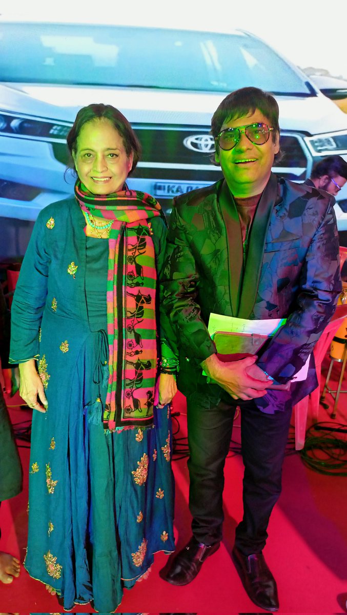 mohdayazmusic's tweet image. Freinds Happy To Share 

We Have Done Grand Bollywood Musical Night At Pune Durgha Sangeet Mahotsav 

Live In Concert 
Playback Singer Sapna Awasthi ji
Playback Singer Mohd Ayaz 
And My Lovely Musician Team 

#sapnaawasthi #mohammadayaz #mohdayaz #mohammedayaz #mdayaz