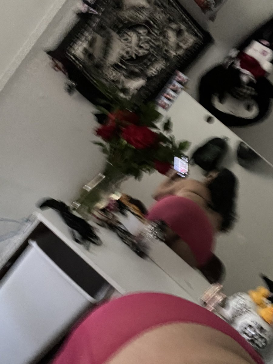 snatchsou's tweet photo. Hmuuuu for custom videos ft calls etc hmu for menu #bbw 🖤 https://t.co/Krf6nBfqhJ