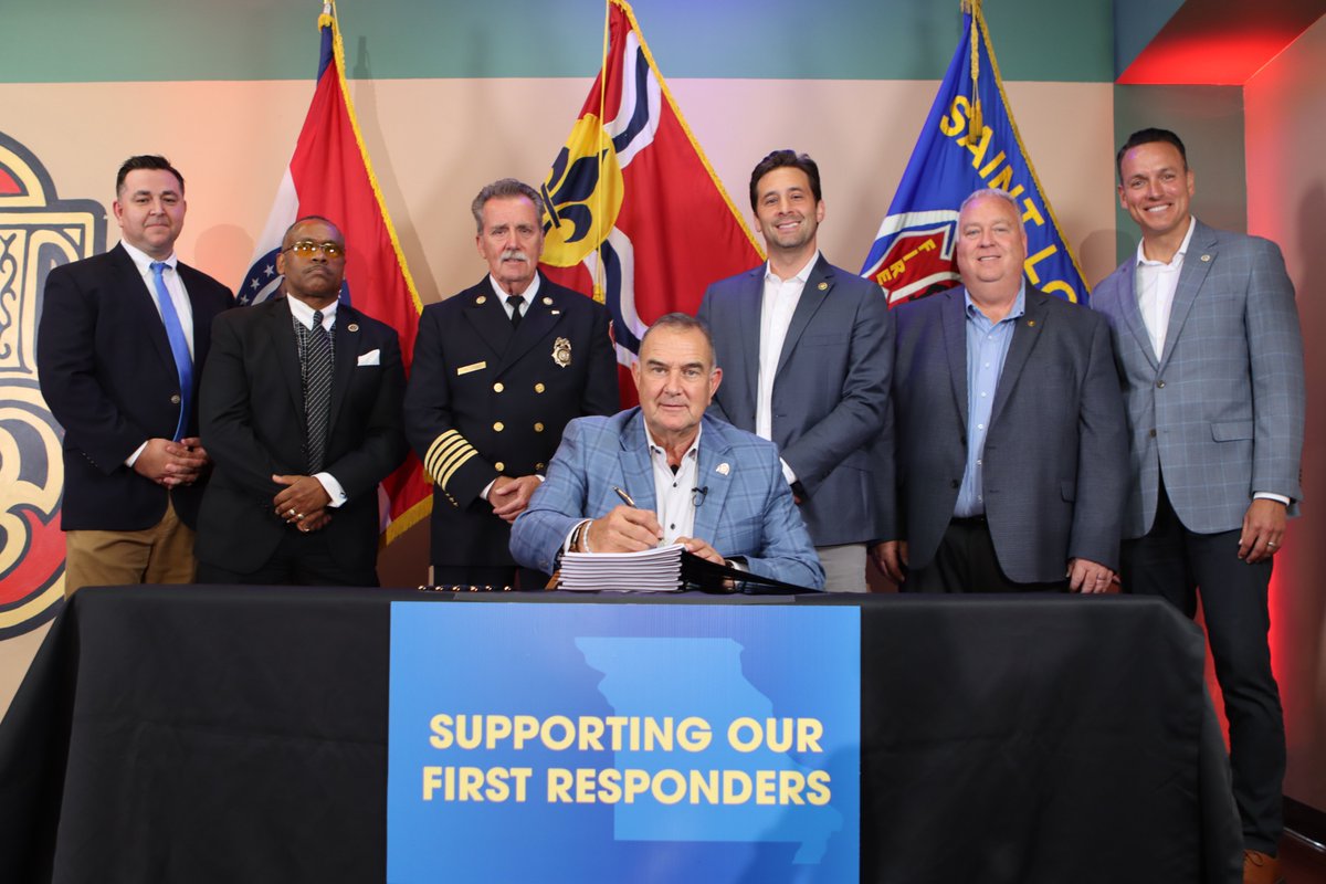 The application for Missouri's Public Safety Recruitment and Retention Act Scholarship is NOW OPEN!

Established through Senate Bill 71, the scholarship delivers tuition support for first responders and their families.

We know that the recruitment and retention of first