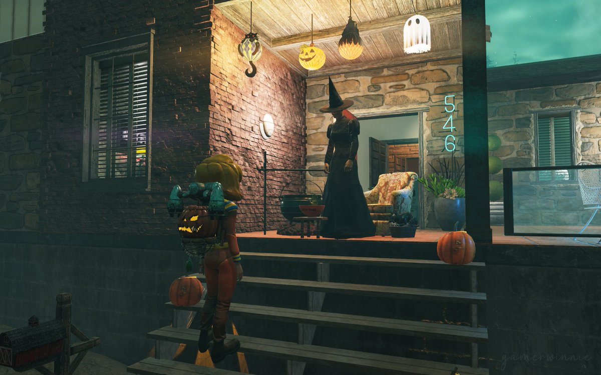 gamerwinnie76's tweet photo. 🎃🍬trick or treat! (camp:my camp) #fallout #fallout76 #trickortreat #halloween #candy #candies #pumpkin #pumpkins #campbuild #virtualphotography https://t.co/zVxoKwBzeZ
