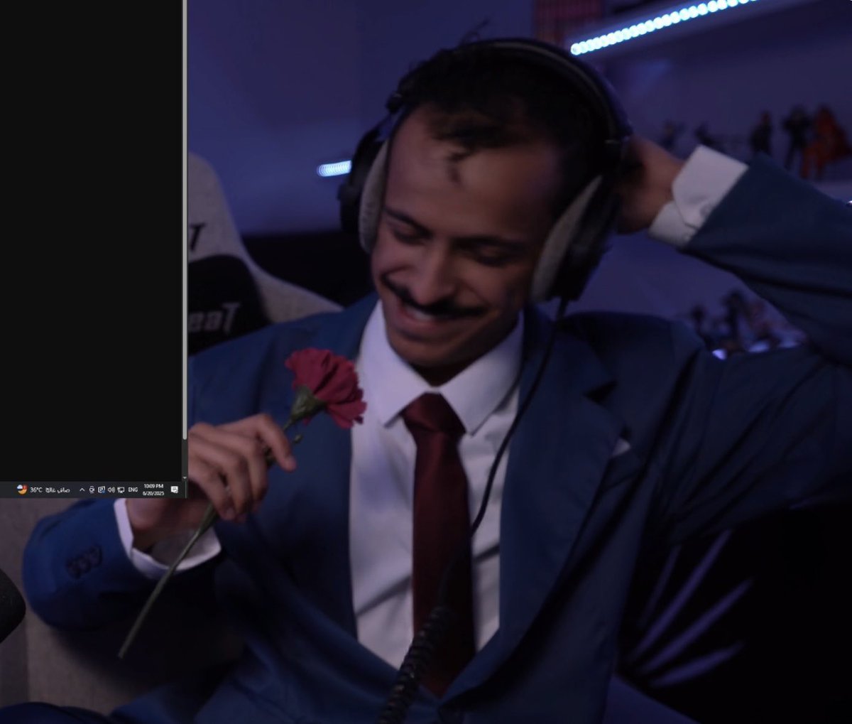 يا الكونانيين جاهزين لبث الفصل؟ 🌹

وبيكون اخر بث قبل سفرة الصين 🇨🇳