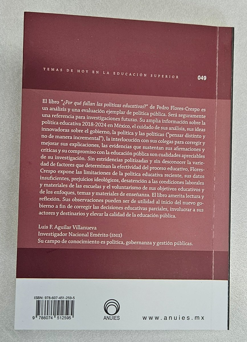 maudussauge's tweet photo. Muchísimas gracias al Profe Pedro Flores Crespo (@flores_crespo) por enviarme su libro más reciente. Será un gusto leerlo y aprender de sus siempre interesantes análisis sobre política educativa. https://t.co/NVT7z5BAP3