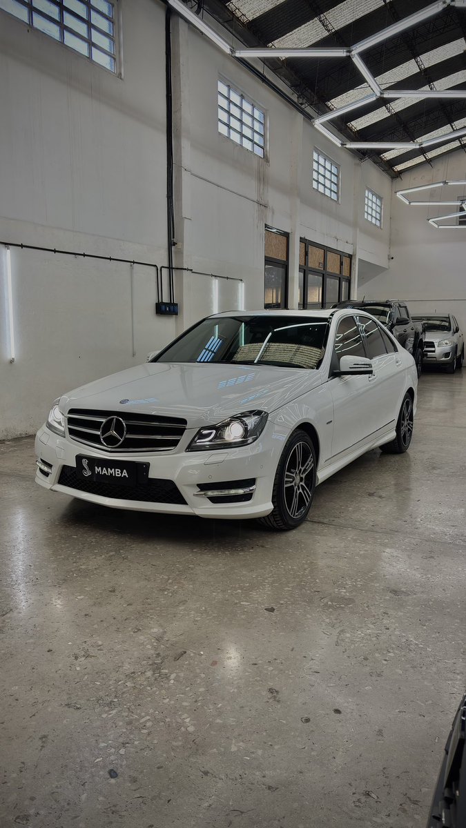 TadeRuiz1's tweet photo. Traigo algo para que deleiten conmigo 
Mercedes Benz C250 Edition C 2014
con motor M271 DE18 AL https://t.co/pWhh51qTO1