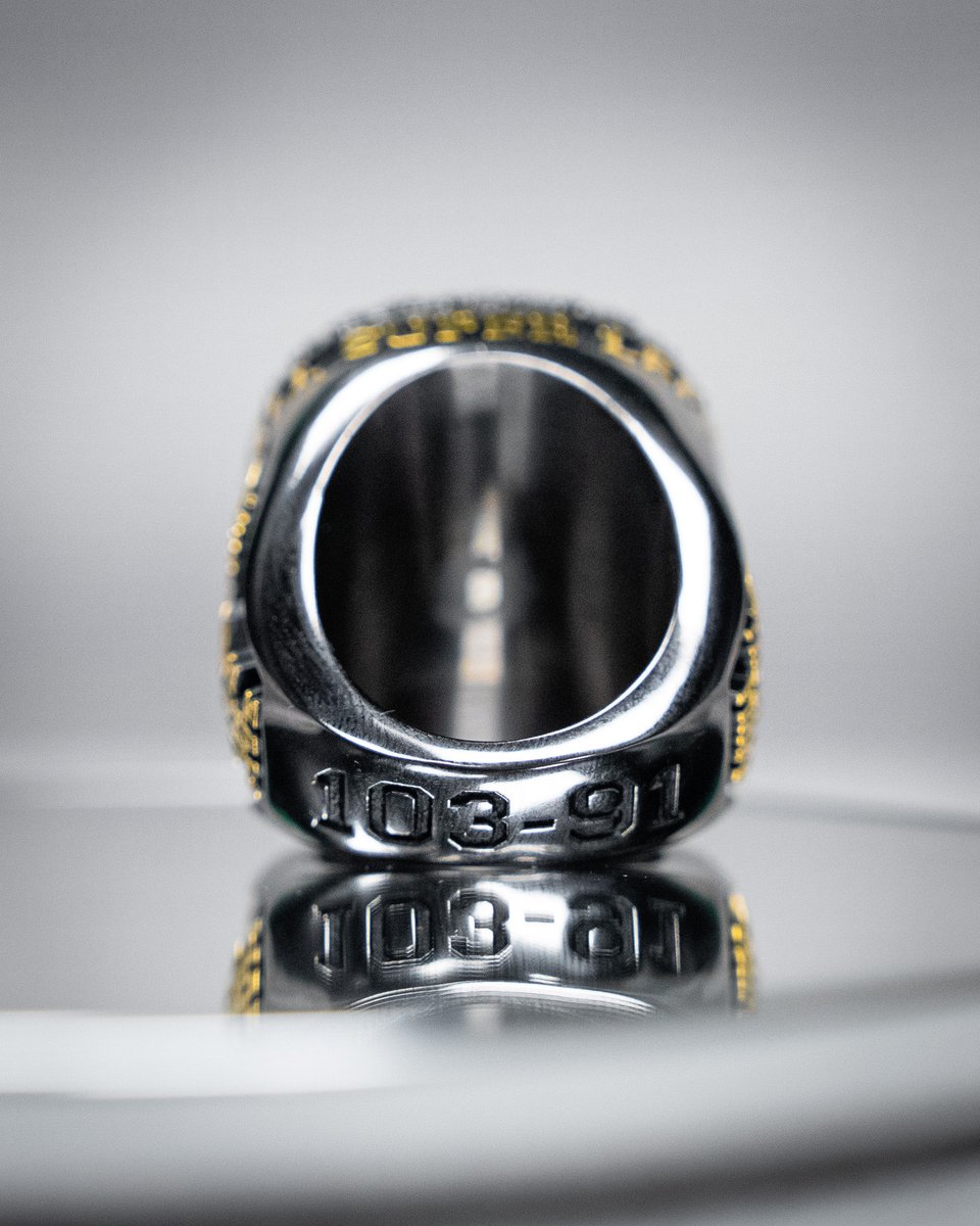 TheSudburyFive's tweet photo. Ring Reveal 💍

First look at our championship rings 😮‍💨

@BaronRings 

#DefendTheThrone https://t.co/GXw0DV89AP