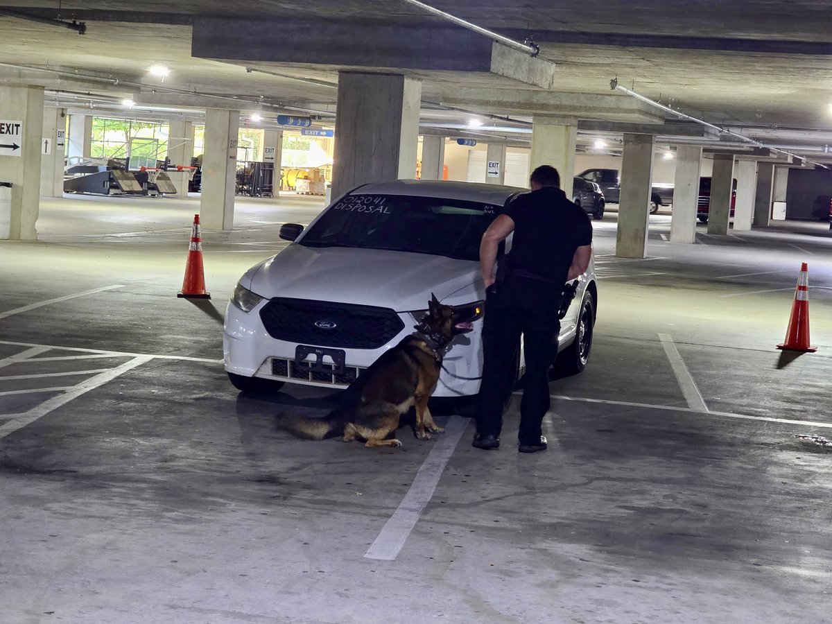 HPD hosted the USPCA Region 22 Mini Trials Sept. 29-30, where 28 K-9 handlers from 14 agencies put their skills to the test.🐾

Congrats to all who certified &amp; special shoutout to our HPD teams:
▪️Ofc. Edwards &amp; Leif 
▪️Ofc. Martinez &amp; Diego
▪️Ofc. Collum &amp; Jaeger