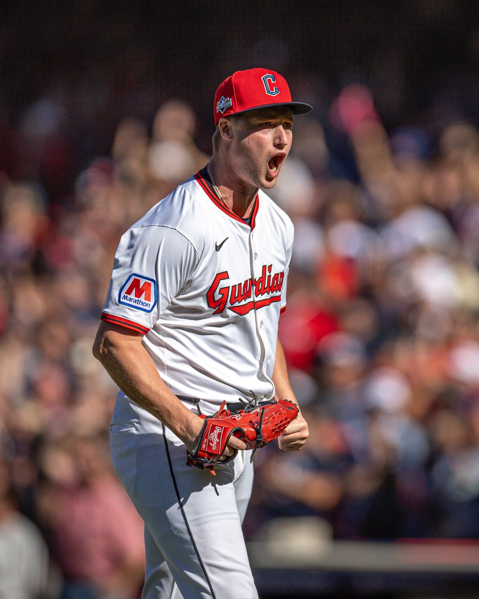 Timmy tough. 😤

#GuardsBall