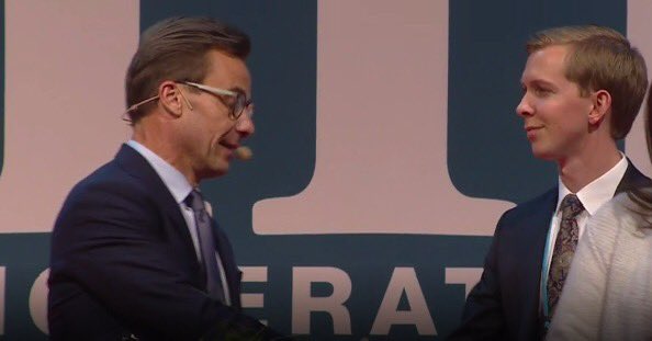 Åtta år med Ulf idag! Bild från presidiet på partistämman innan hans första tal.