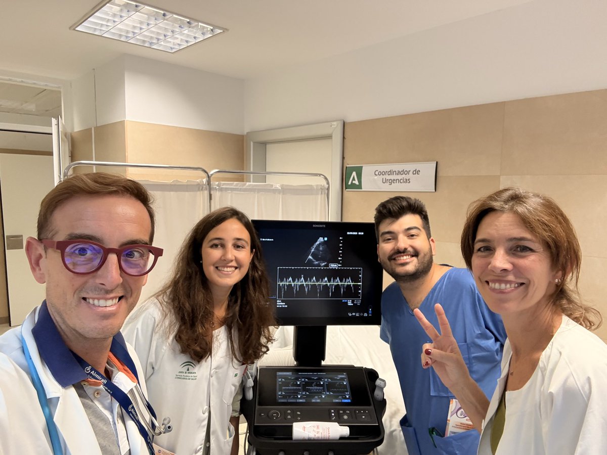 Primeros EcoRotantes #ecoclínicaUrg #miedoyresponsanilidad <a href="/SEMES_/">SEMES</a> #orgullourgencias