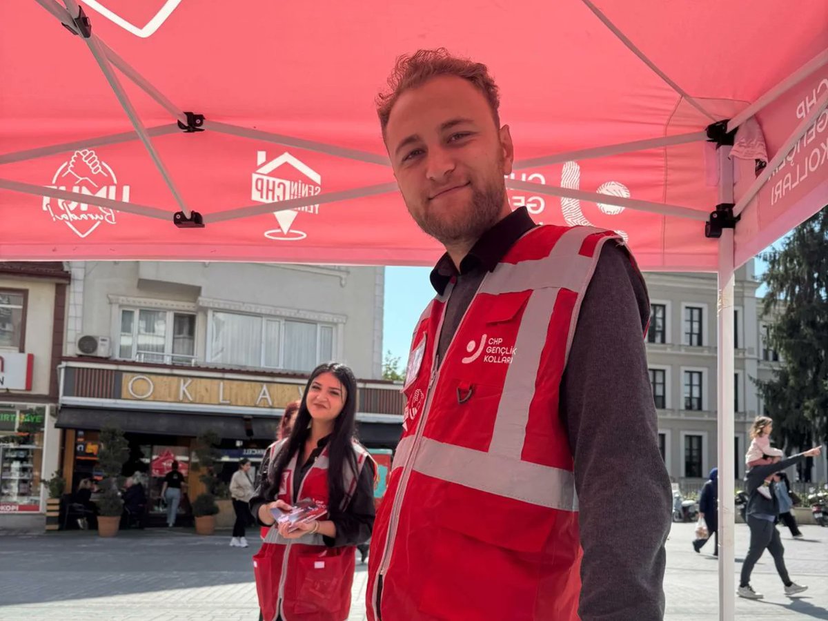 📍Bolu Valiliği Önündeyiz.

Gençlik Kolları İl Başkanlığı olarak, 3 Ekim 2025 Cuma Günü 18.00'da gerçekleştirecek olduğumuz "Millet İradesine Sahip Çıkıyor" mitingi için vatandaşlarımızı İzzet Baysal Caddesinde davet ediyoruz. 

Mitingimize tüm Bolu halkımızı bekliyoruz.