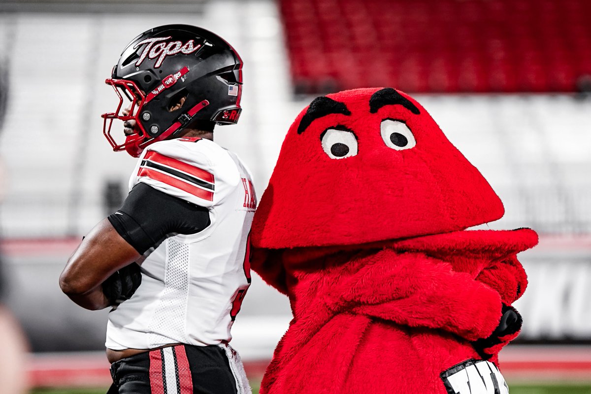 𝑻𝒐𝒑𝒔 𝑺𝒄𝒓𝒊𝒑𝒕 ✘ 𝑩𝒊𝒈 𝑹𝒆𝒅 𝑬𝒚𝒆𝒔 🔥👀

#GoTops | <a href="/WKUBigRed/">Big Red</a>