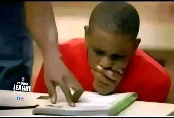 legacycfc's tweet image. LECTURER: "What is your registration number"?
Me: 008
LECTURER: "Then why did you write FLORIAN WIRTZ"? 😭