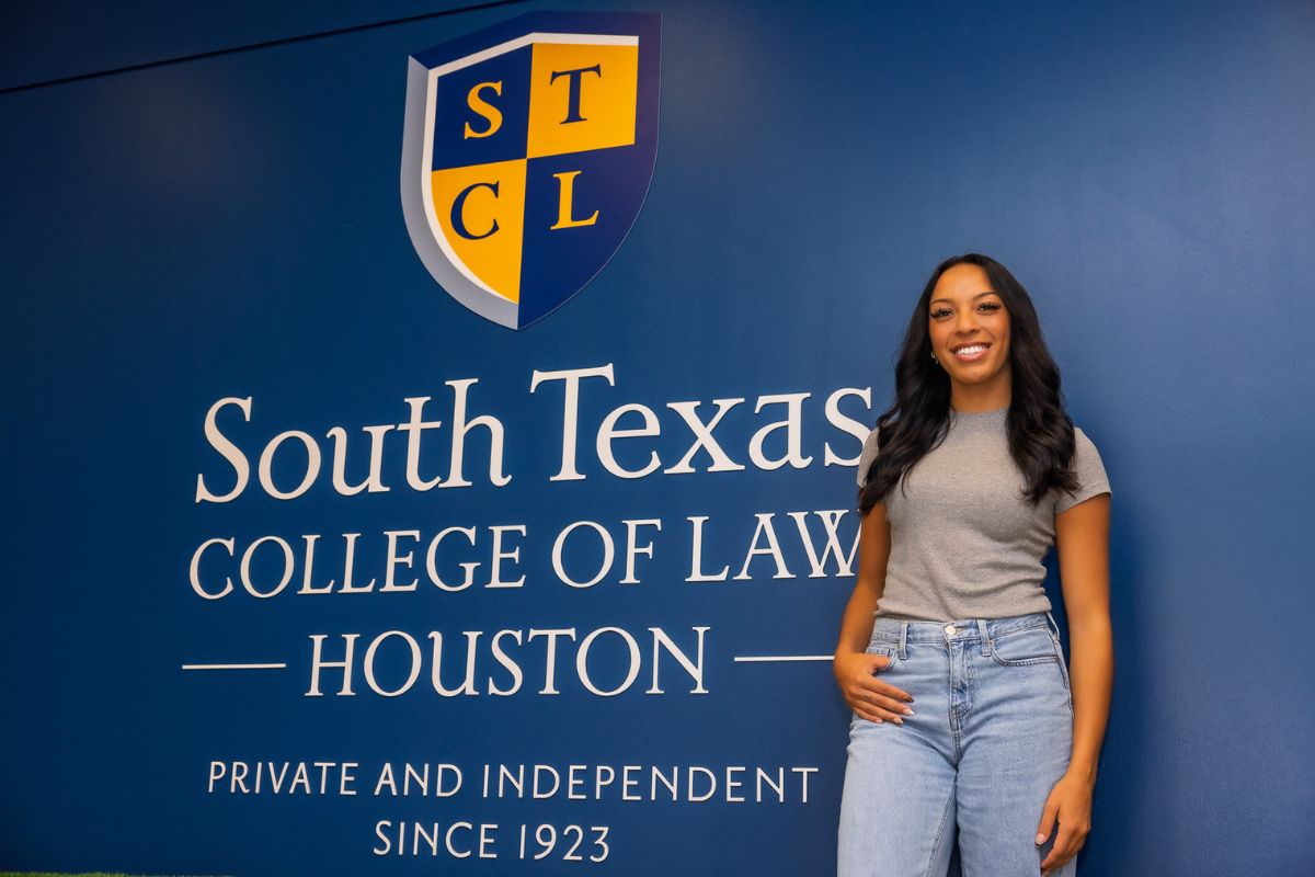 Gisela Soto, 2L and president of the Lawtina Network, hopes to inspire her family back home in La Vernia, Texas, through her dedication to leadership and drive to be an agent for change.

Read more here: bit.ly/3KPeqmx