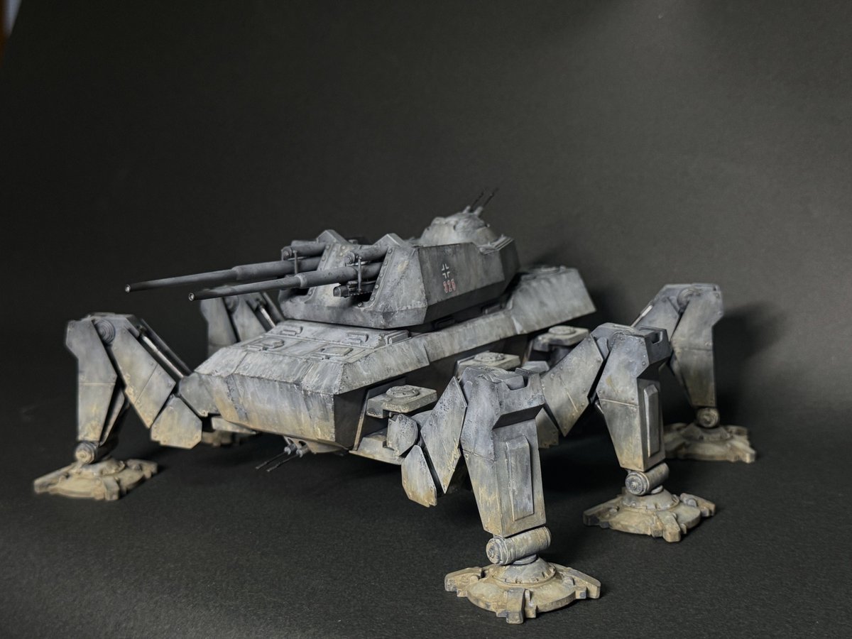 ASHI9R's tweet image. 最近フォローいただいた皆様へ自己紹介がてらに。
もともとガンプラの人でしたが、最近はロケットモデルズさんの多脚兵器をよく作ってます。AFVの手法を勉強中です。
#10月になったのでフォロワーさんに自己紹介しようぜ