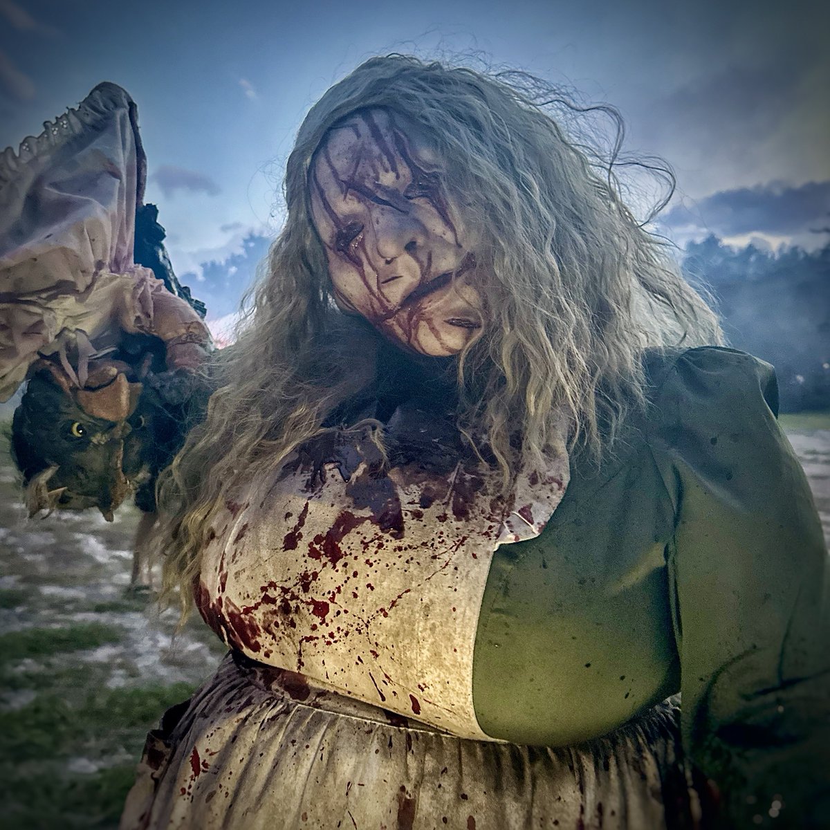 TuckBeck's tweet photo. As the crypts doors creak, and the tombstones quake, the first Haunt of October is underway… Welcome! To Pemberton Haunted Acres! One of the best Haunts in the Orlando area, and an absolute MUST this year. 🖤
.
#Halloween #PembertonHauntedAcres
#HalloweenBlogger #HauntedHouse https://t.co/pzyGXwKaB2