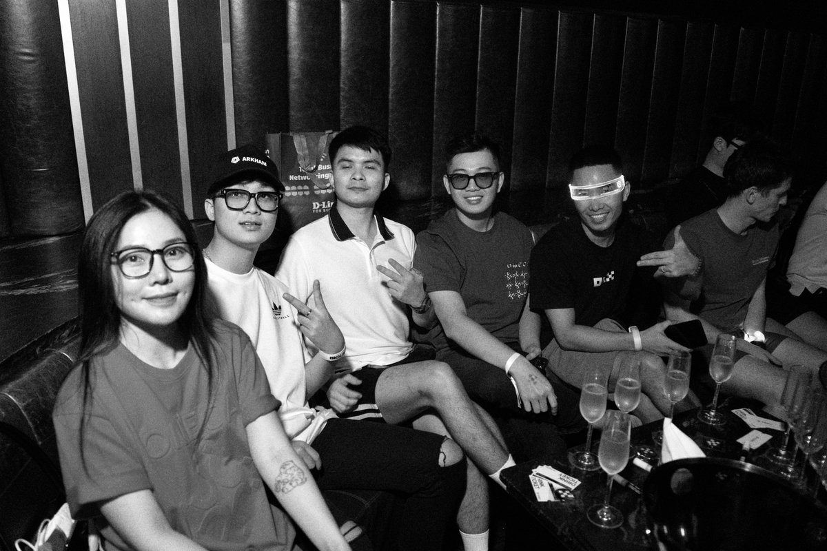 Community is everything 🫂

To the builders, creators, and early believers - thank you.

Together, we’re building the self-custody era 🤝