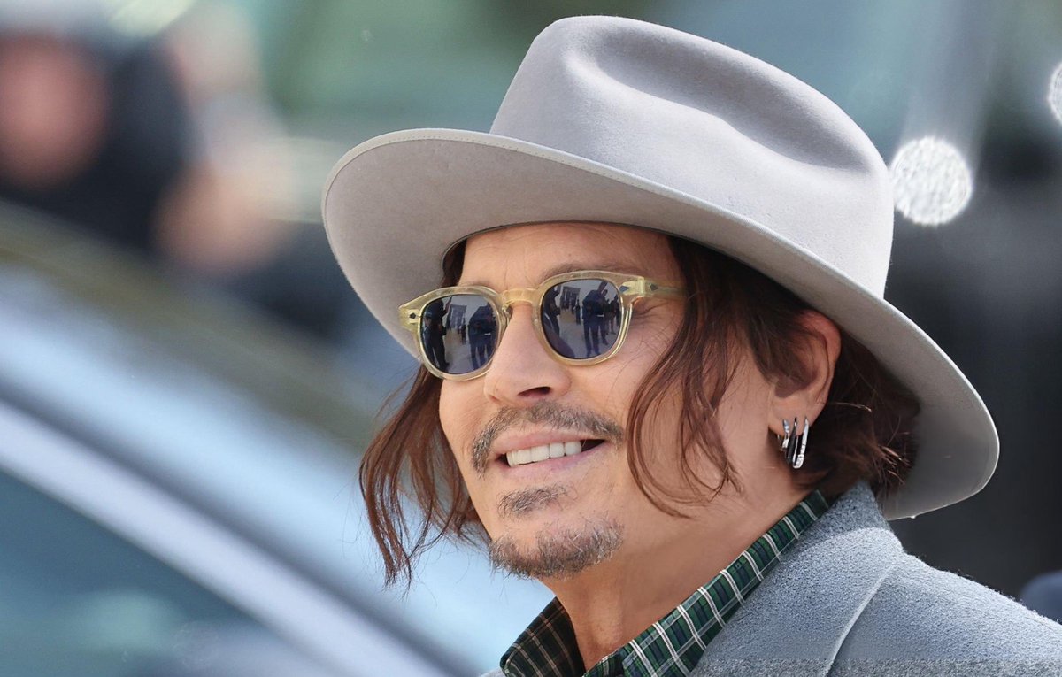 Alishaa_dks's tweet photo. Johnny Depp|Paris, France. Oct 1, 2025 https://t.co/vWf4tHuqfL
