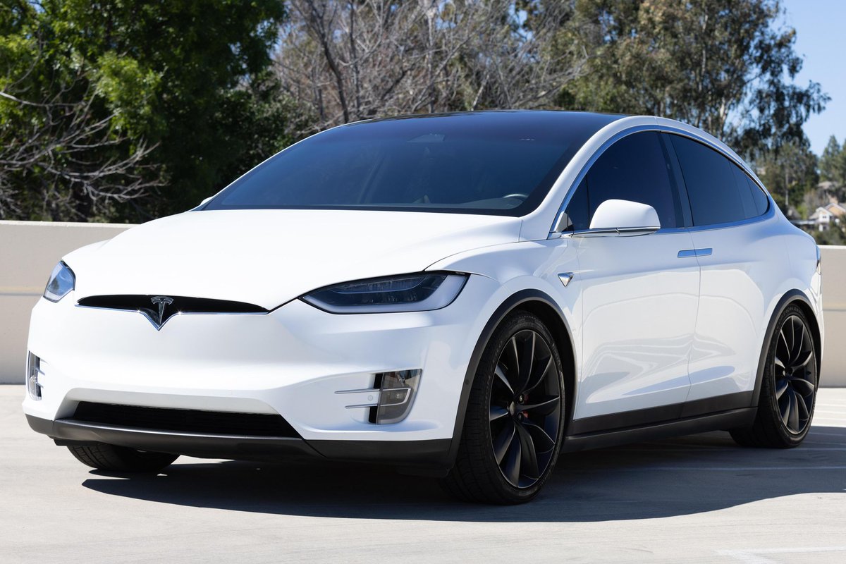 randomly selected car of the day: 2018 Tesla Model X P100D
📷 carsandbids.com