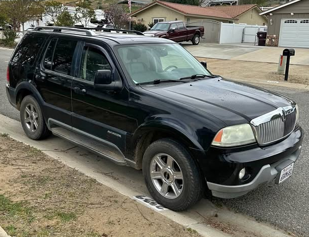 randomly selected car of the day: 2003 Lincoln Aviator Kitty Hawk Edition
📷 facebook marketplace