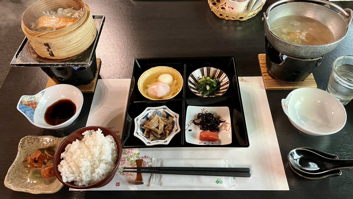 typeRr_RNA's tweet photo. 宿をチェックアウト。ほのかに硫黄の香る温泉、地元食材をふんだんに使ったおいしいごはん、山奥ならではの表情を見せてくれる自然の風景、あらゆる角度から堪能できました！
良すぎてあっという間だった、名残惜しい🥲
#天日昇りて凛と咲け2025 (@ 八丁湯 in 日光市, 栃木県) https://t.co/vN3oSdvj27 https://t.co/fFeQTZ62Eq
