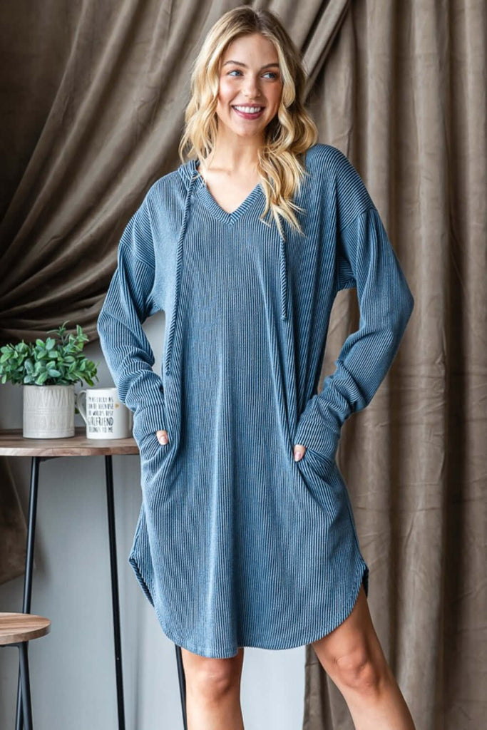 amomentofnow's tweet image. 🚀 New &amp;amp; Hot! Dark Blue Ribbed Long Sleeve Hooded Dress at $ 39.00 🚀 Limited stock 👉 shortlink.store/6dkybn5zba2x
#NewAndHot #FastSeller #StyleCrush #ShopIt