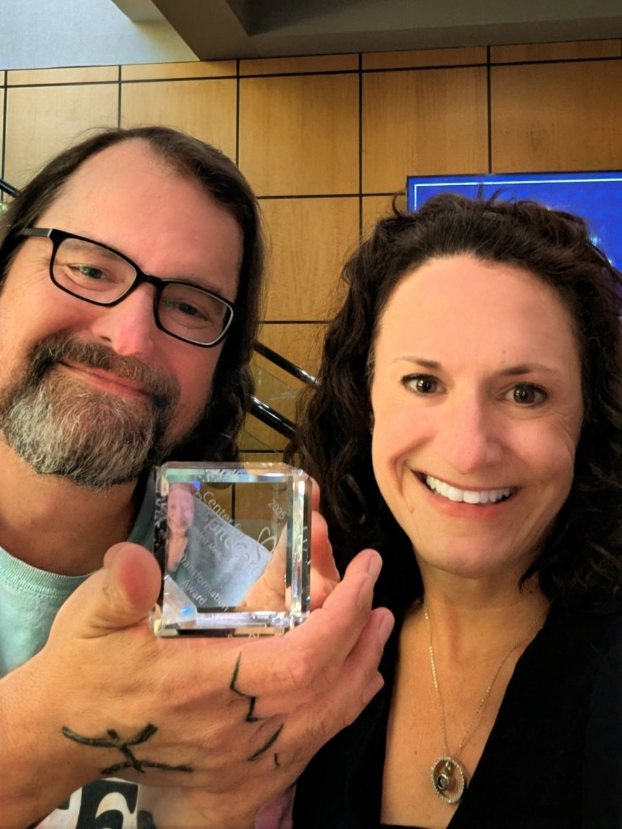 HomelessRespite's tweet image. Thank you again to our 2025 Transformation Award Honorees! Here is a few photos of our honorees showcasing their awards. Thank you to Channel 12, Movers and Makers, and The Cincinnati Business Courier for helping spread the word about the work of our amazing honorees!