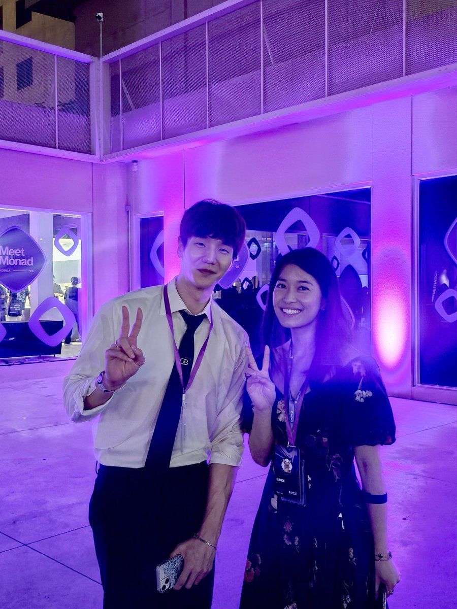 grape_growth's tweet image. What would it feel like to meet @0x_eunice once a day for two days?
During @monad meet up and when I see her, she radiates positivity and energy, lifting up everyone around her.
That’s the kind of energy that attracts success luck just seems to follow her 🍀
@Monad_APAC