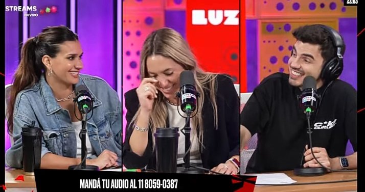 SueldoSharon's tweet image. Los amooo!!
No te aburris nunca con ellos
#ReactLaVoz #LuzuTv #telefe