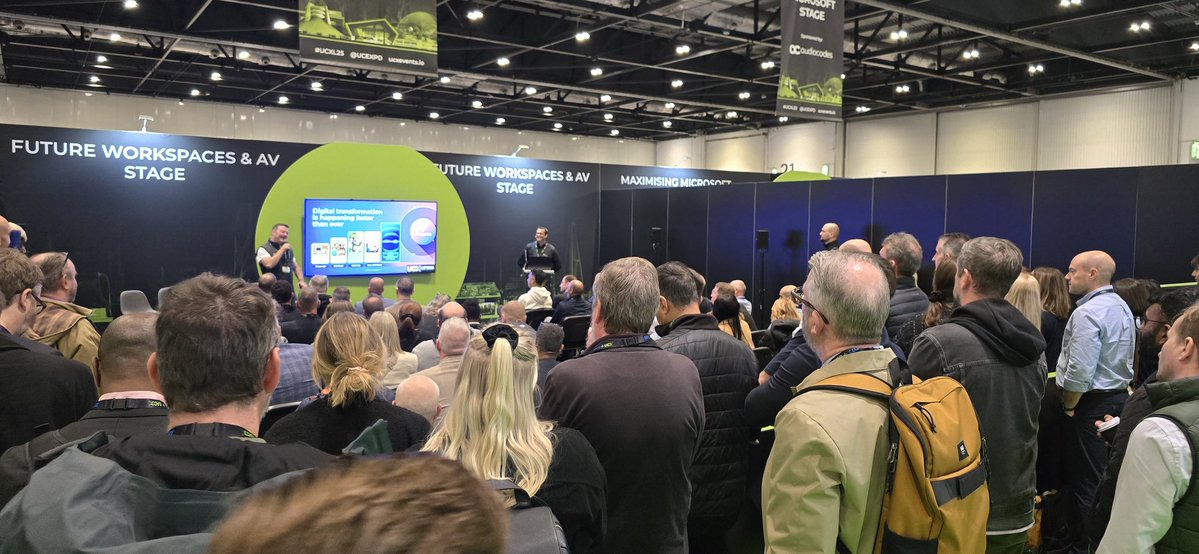 chris_neto's tweet image. Day 1 at @UCEXPO 🥳 #avtweeps
