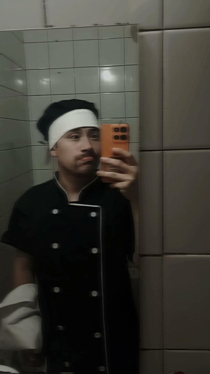 Hoy nos dieron el uniforme. 👨🏻‍🍳