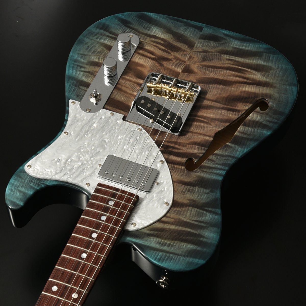 株式会社ディバイザー (@DeviserGuitars) / X