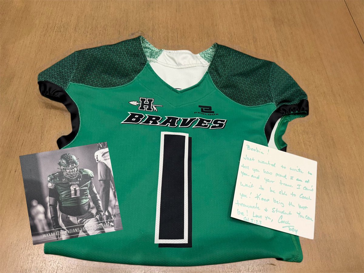 Means everything to have your future HS coach believe in you! Thanx for the love &amp; motivation coach <a href="/Tolleson20/">Coach Tolly 2️⃣0️⃣🇺🇸</a> 
#sonofhachie #studentathlete