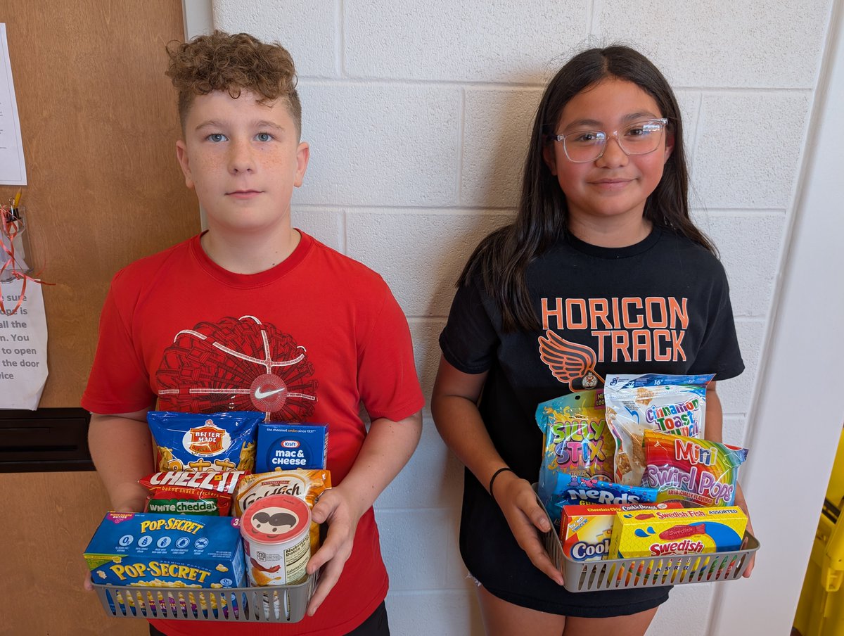 Congratulations to Horicon Middle School's September raffle basket winners, Theo and Amyrah!!

#HoriconStrong