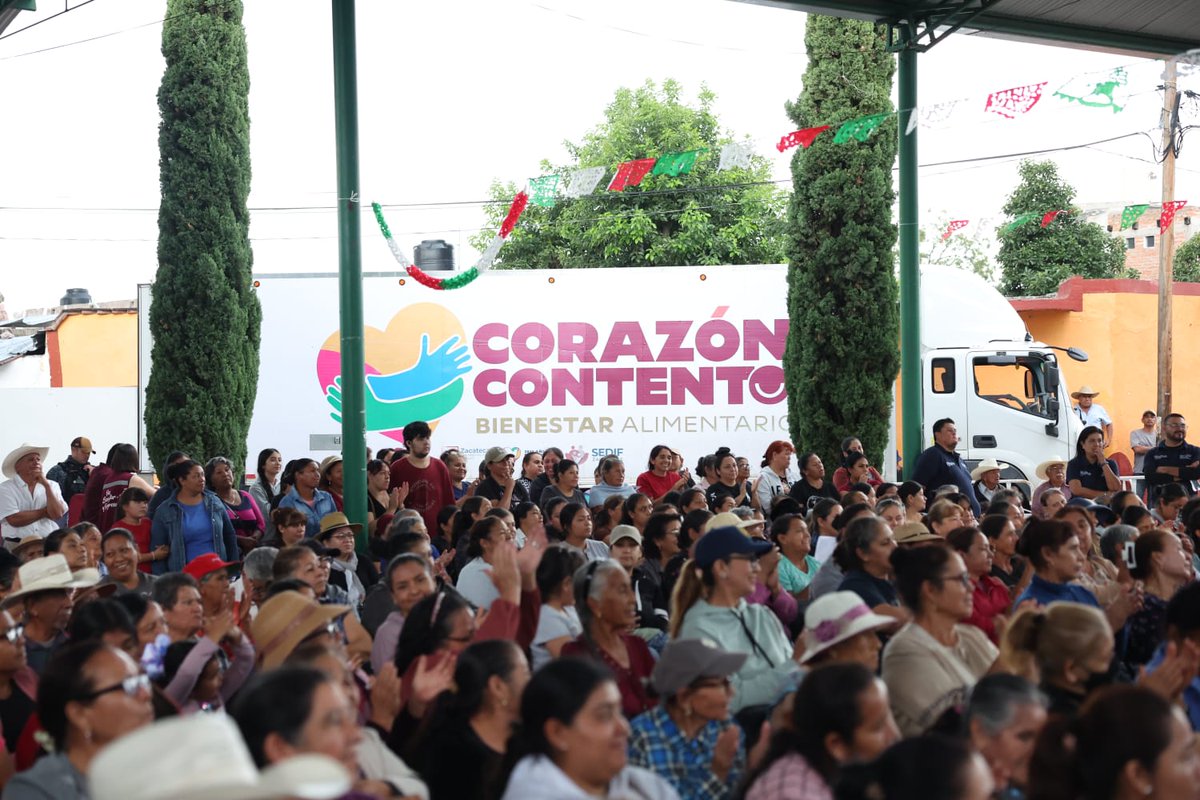 CCS_Zac's tweet image. Destaca Gobernador @DavidMonrealA primer año de @Claudiashein como Presidenta de #México. 

Entrega en municipio de #Tepetongo apoyos alimentarios del programa Corazón Contento. 

#PazEsBienestar

zacatecas.gob.mx/destaca-gobern…