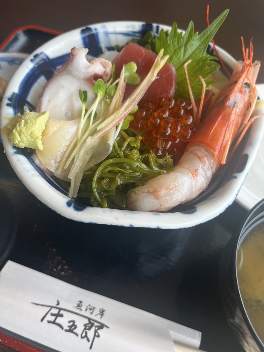 iwate_vtuber's tweet image. とってもうまさちで、ほぼ早食いしてしまいました…😅
＃釜石　＃海鮮丼　＃岩手さちこ