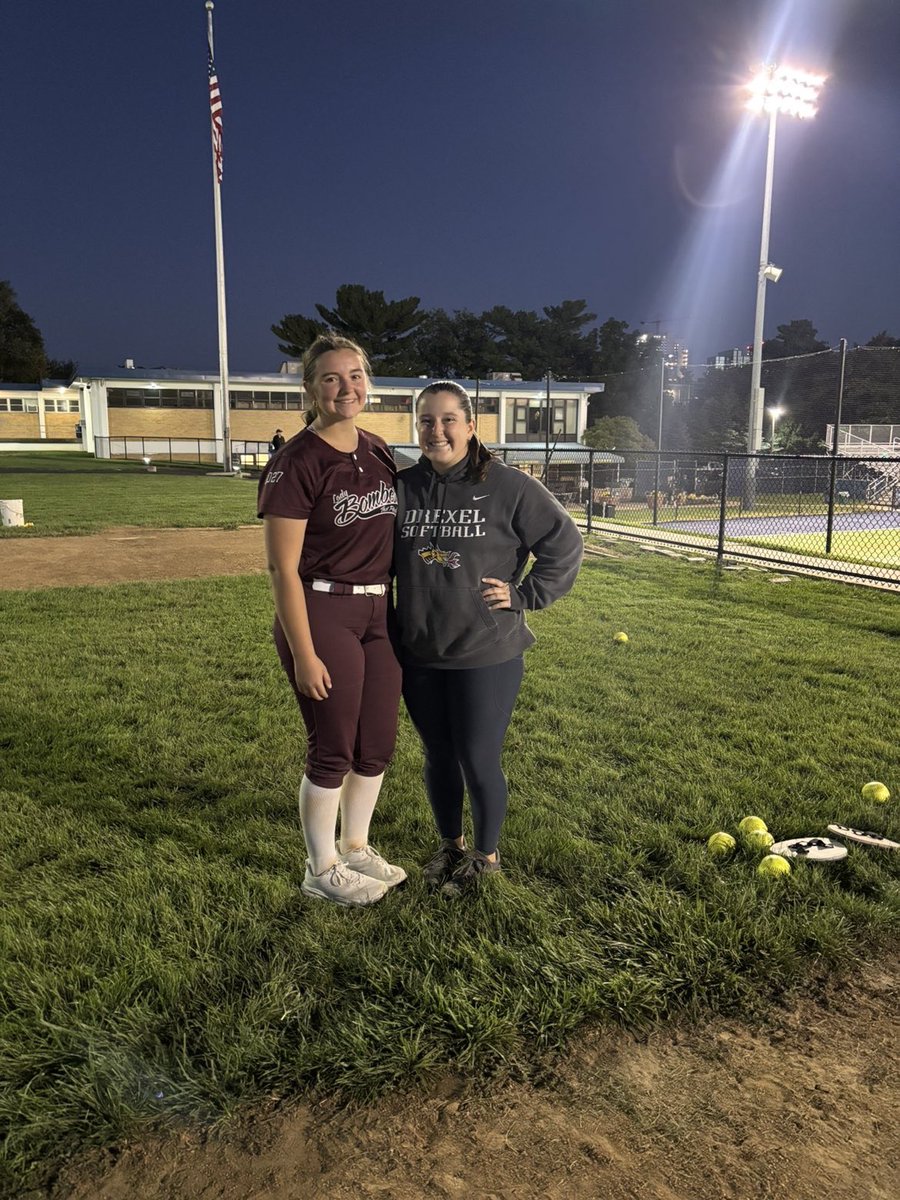 A big thanks to <a href="/CoachAllieB/">Allie Bridgman</a> <a href="/CoachTim_Drexel/">Tim Homan</a> <a href="/bkalman23/">Brooke Kalman</a> for a great clinic tonight! Thank you so much for the advice and insight as well as the answers to my questions! <a href="/DrexelSoftball/">Drexel Softball</a> <a href="/VPachucki13/">Veronica Pachucki</a>