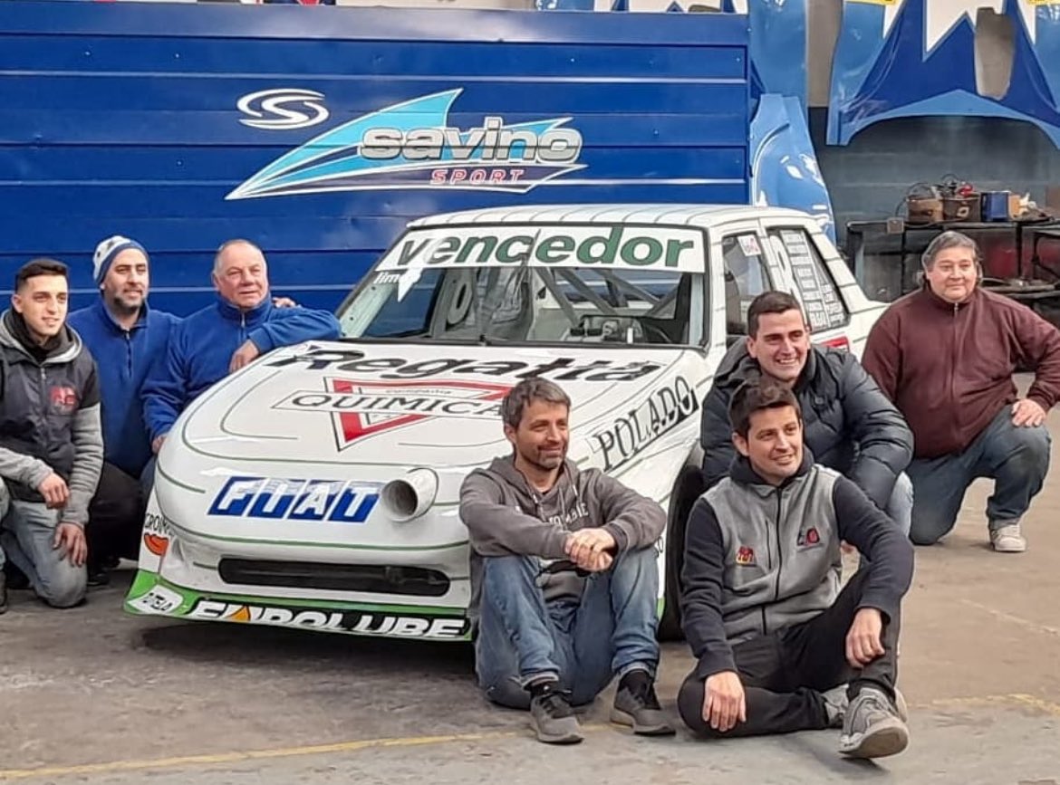 Un verdadero Dream Team el <a href="/SavinoSport/">Savino Sport</a> ya pasaron 6 años de esta locura ❤️
#RegattaVencedor
#TeamAntelo
<a href="/MercadoM75/">marcelo mercado</a> <a href="/LopezCocho/">Cocho Lopez</a>