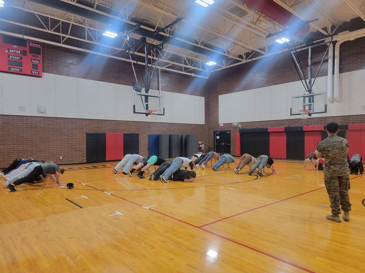 Military visitor at South Sevier High for the physical education department classes. It was a great experience for the students! #seviersdstrong