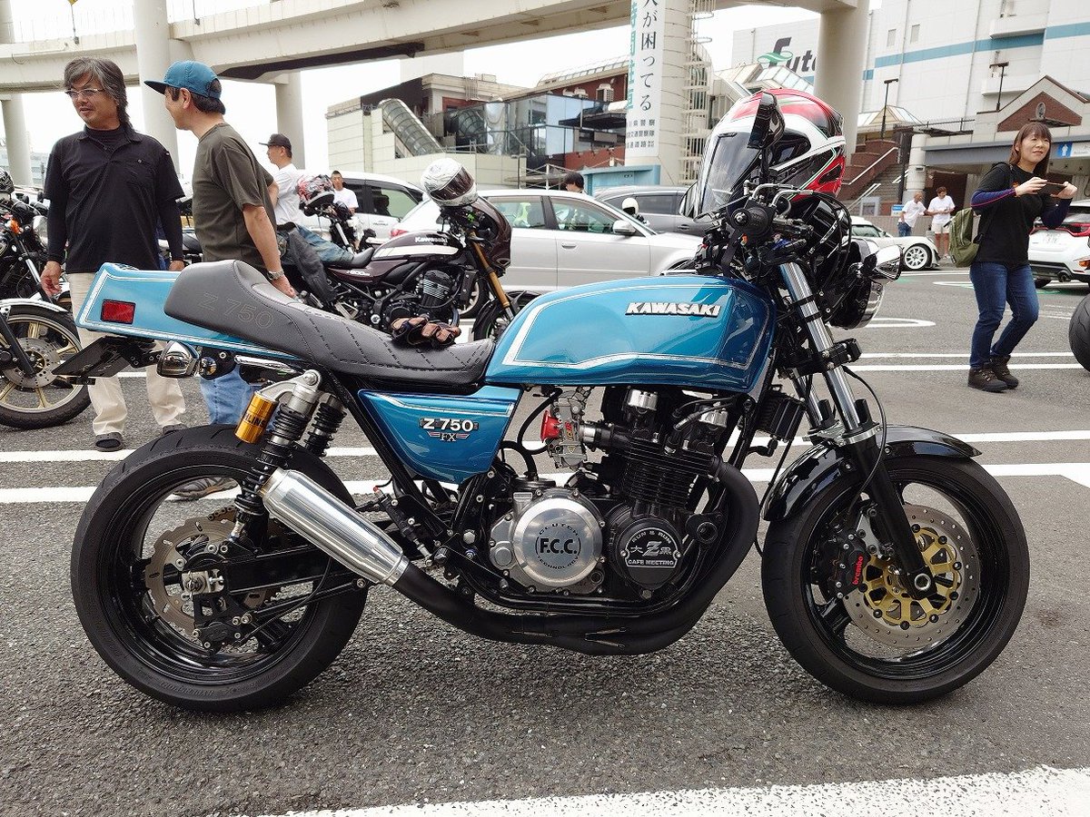 ひろいさん　専用 Hitachi excavator ZX17U-5N SWING DEVICE ASSY (MOTOR OIL +