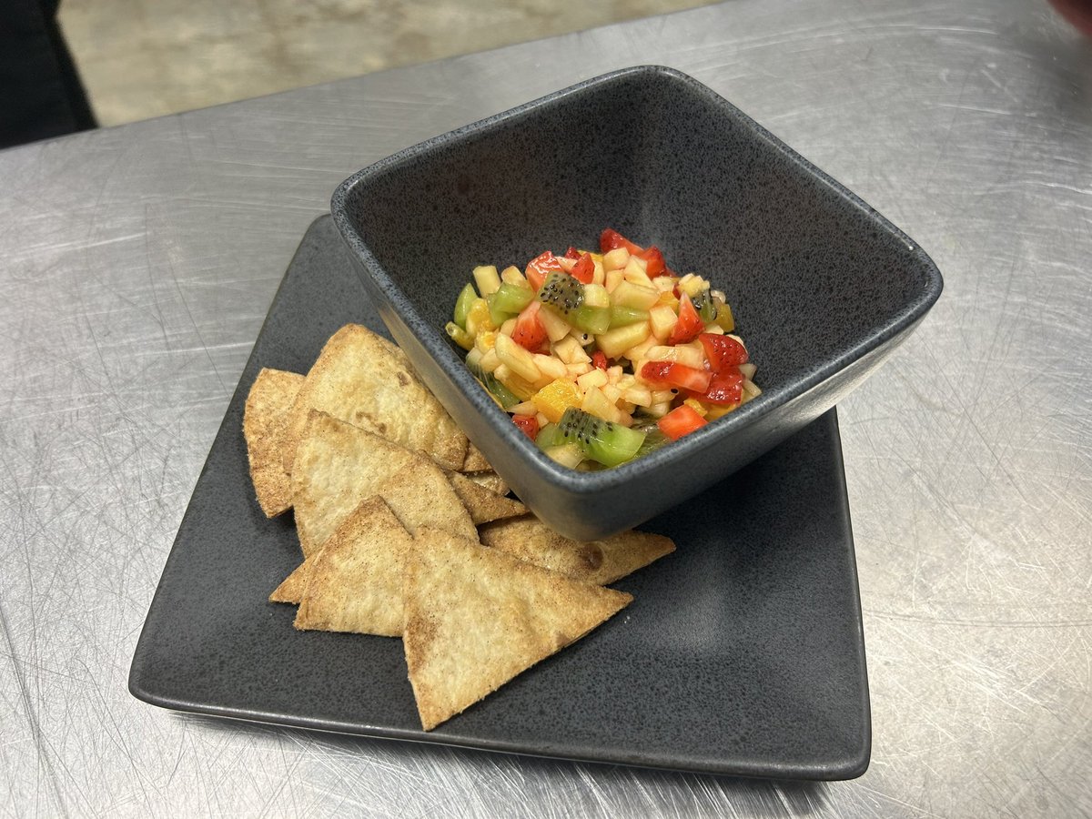 msdaniel45's tweet photo. Level 2 students kept the fruit theme going with a fresh fruit salsa served alongside homemade cinnamon sugar chips, a perfect combo of sweet and crunchy https://t.co/OBXah5XbTy